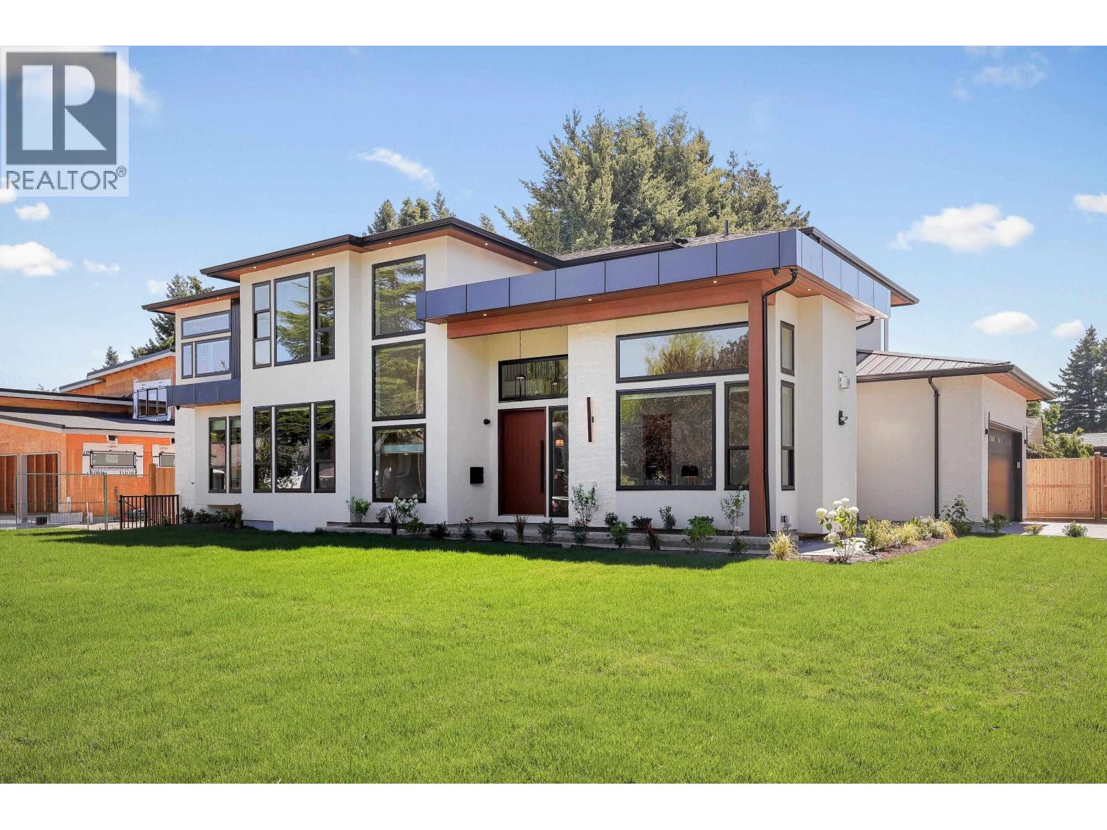 5236 N 11a Ave, Delta, BC V4M 2A1