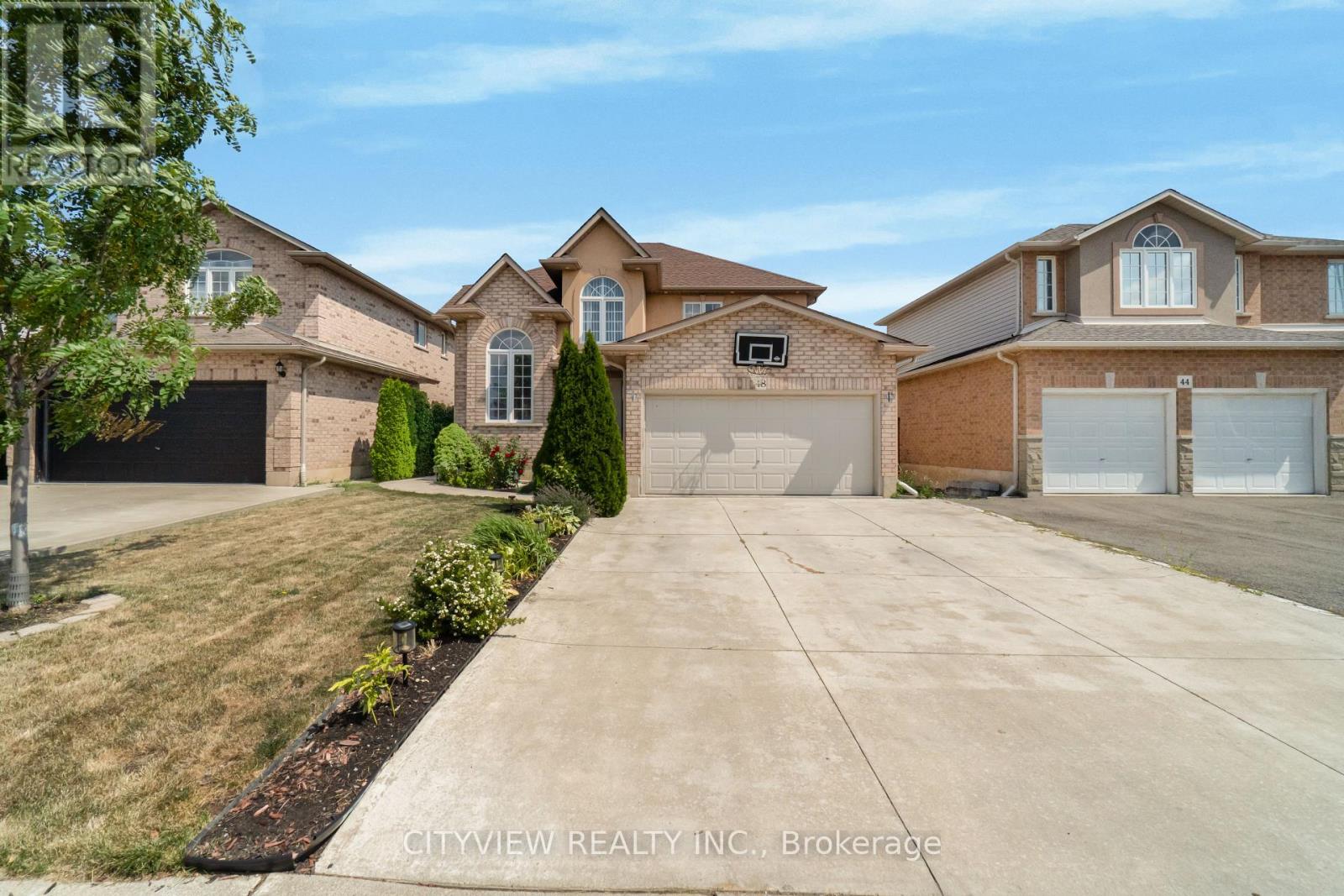 48 Nashville Cir, Hamilton, ON L8G 5H2