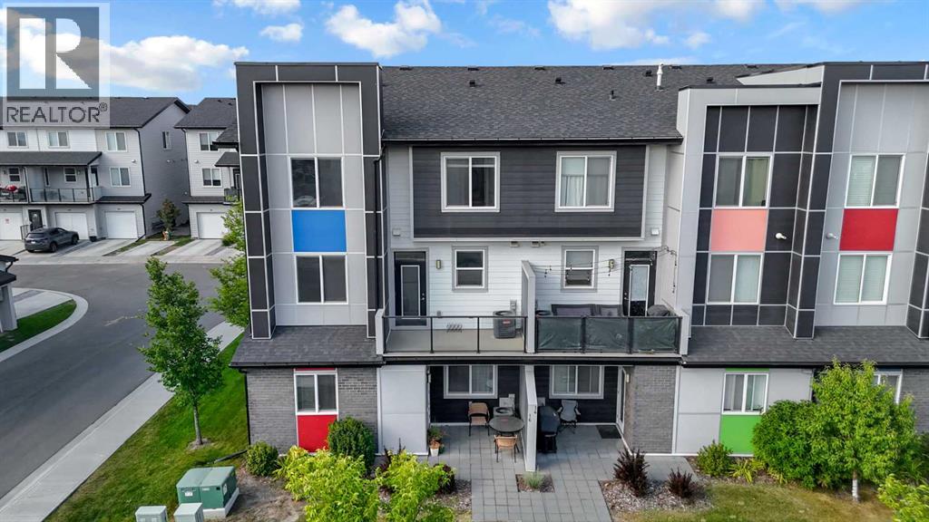 525 Redstone Walk Ne Unit 203, Calgary, AB T3N 1M6
