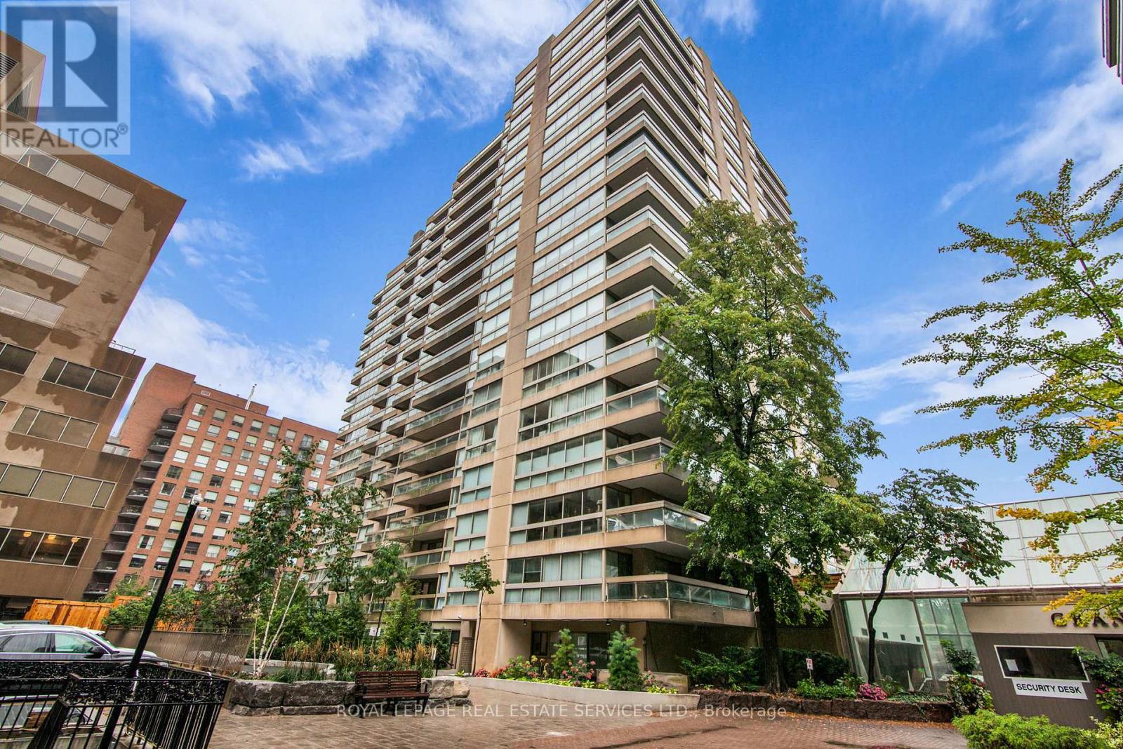 205 61 St Clair Ave W, Toronto, ON M4V 2Y8