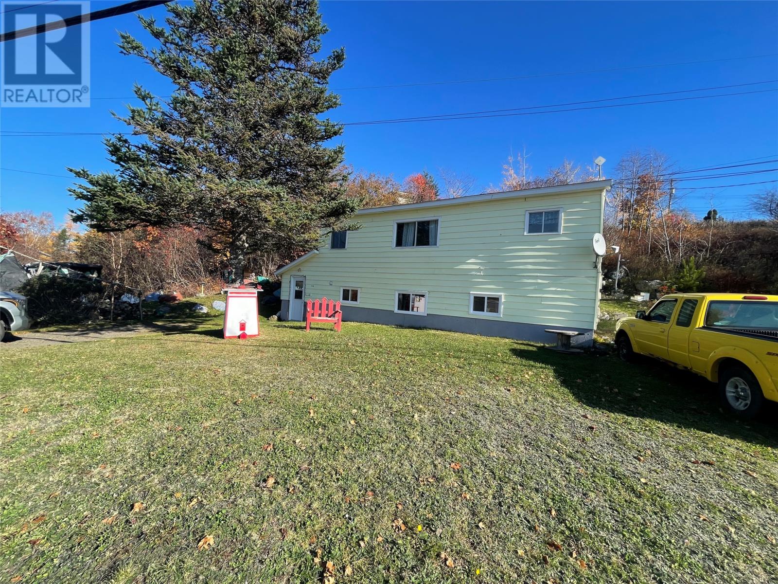 10 Thirteenth Ave, Grand Falls-windsor, NL A2B 1E5
