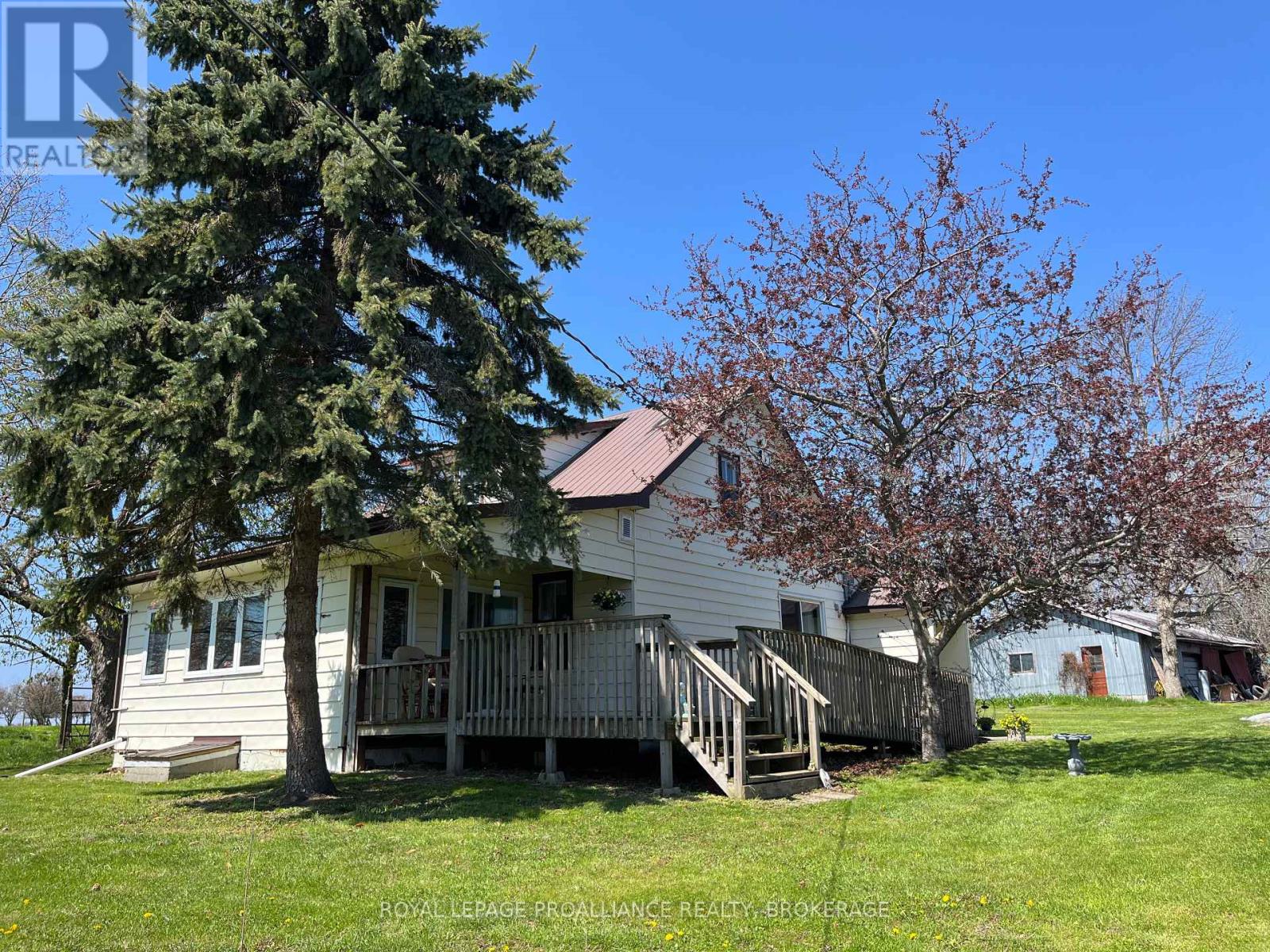 39 Fishermans Cove Ln, Frontenac Islands, ON K0H 2Y0