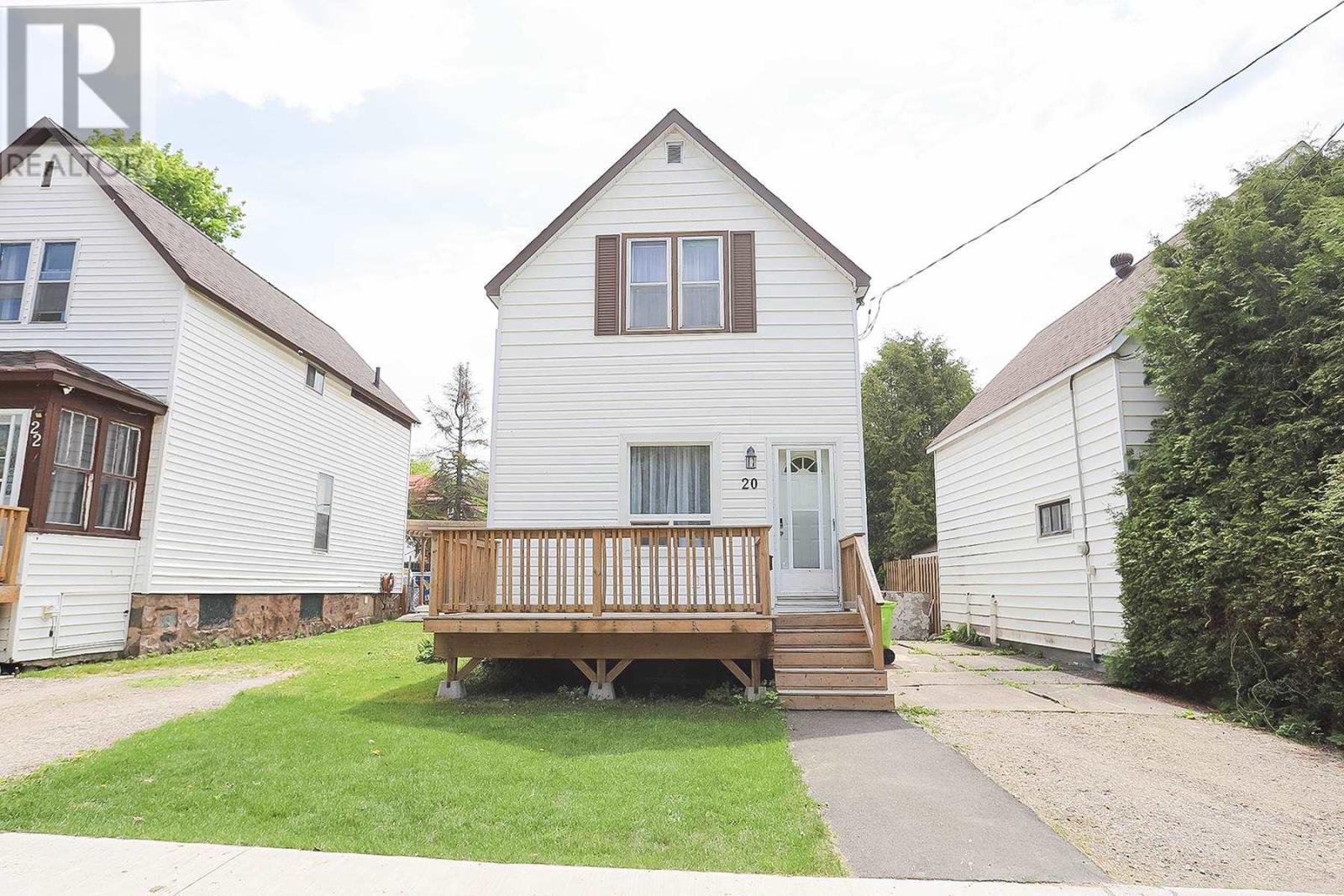 20 Dufferin Ave, Sault Ste. Marie, ON P6B 2N4