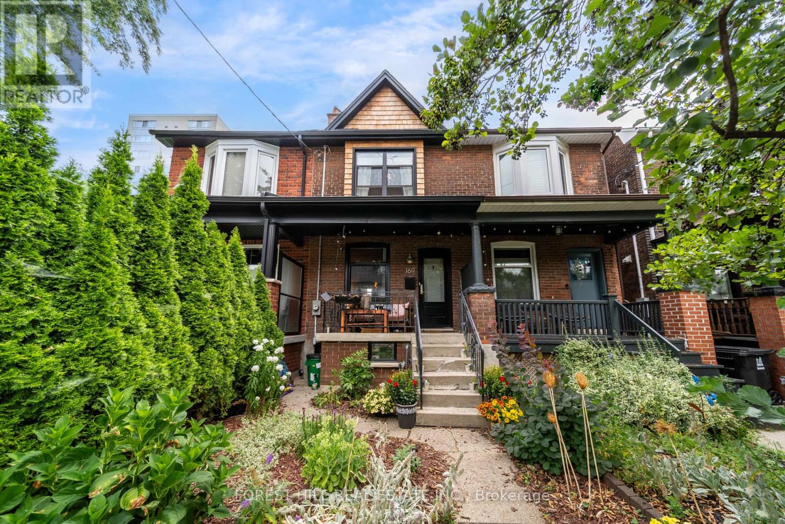 169 Rushton Rd, Toronto, ON M6G 3H9