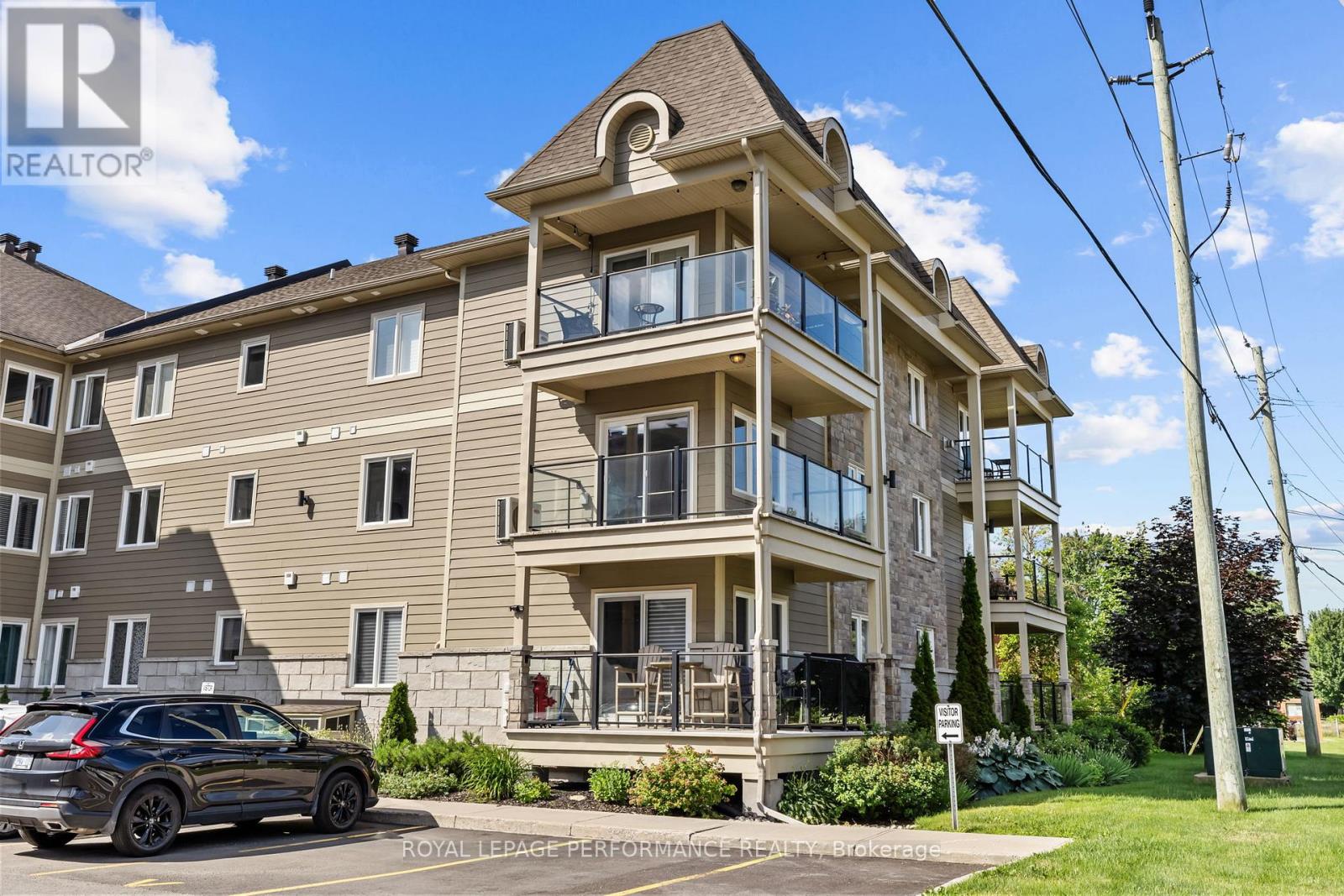 202 476 Church St, Russell, ON K4R 0C2