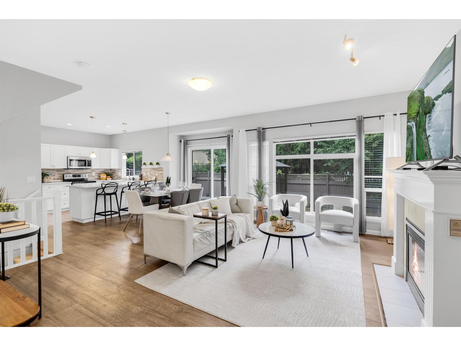 3363 Rosemary Heights Crescent Unit 5, Surrey, BC V3S 0X8