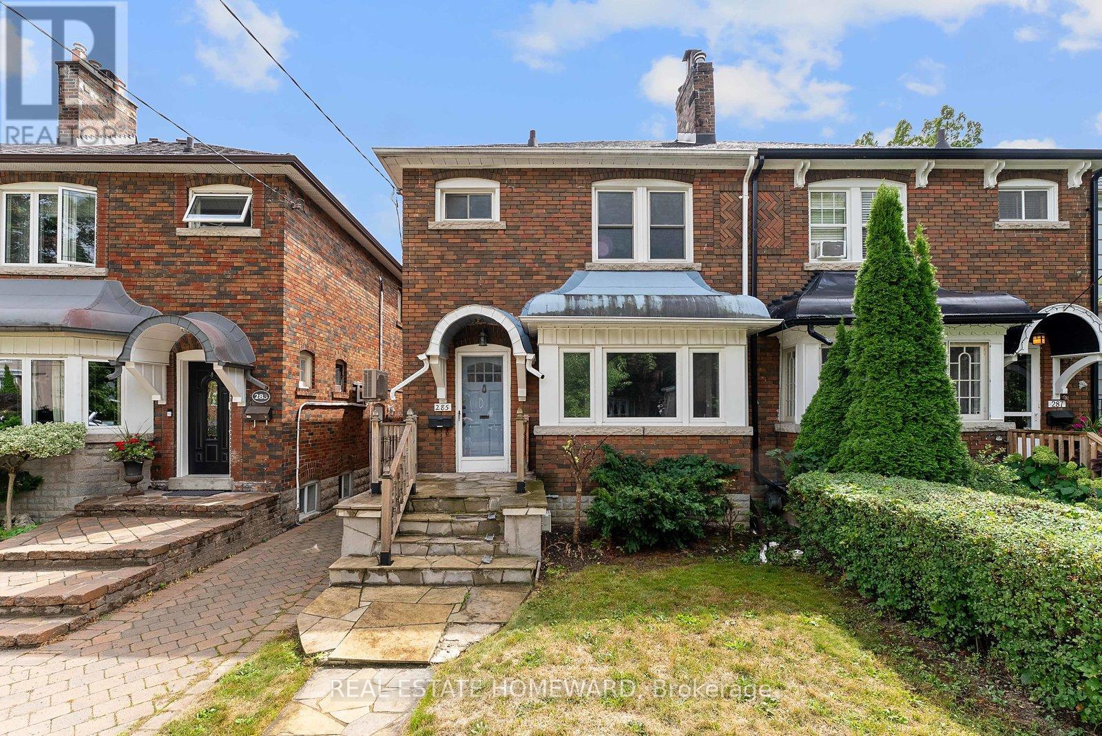 285 St Germain Ave, Toronto, ON M5M 1W4