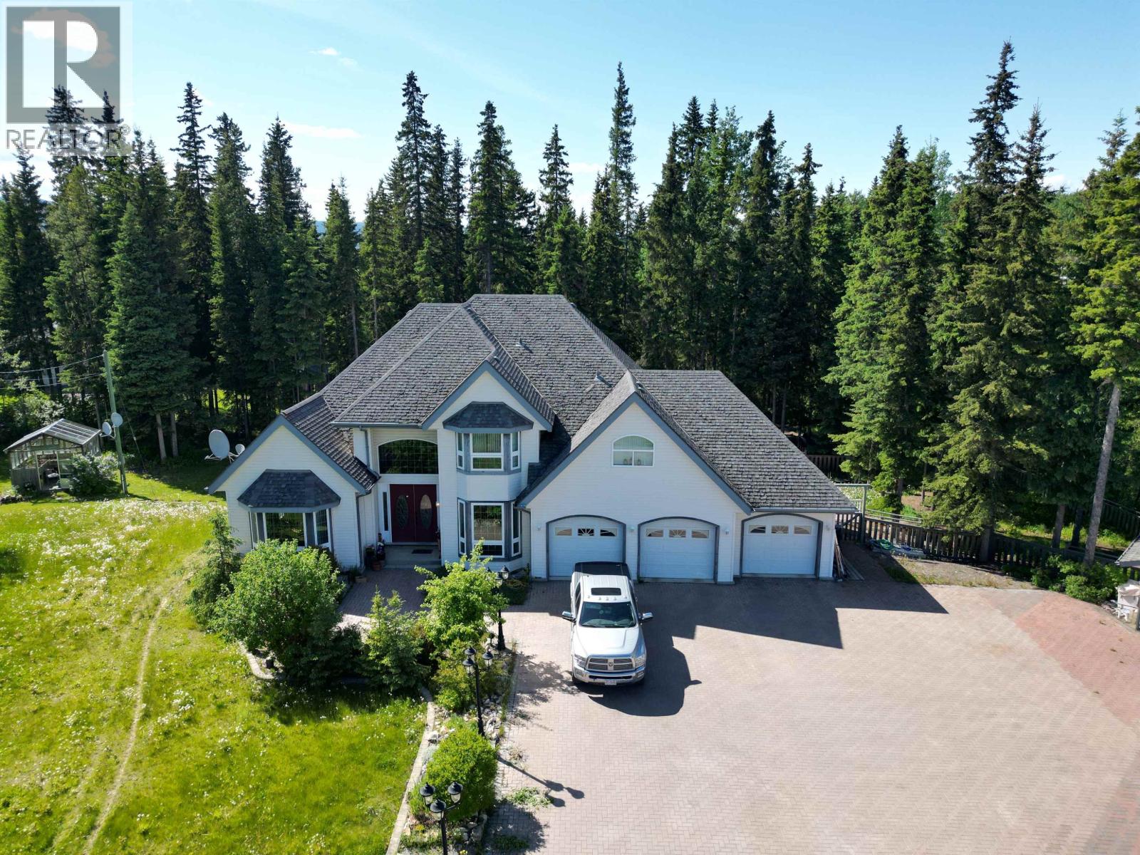 585 5 Avenue, Burns Lake, BC V0J 1E0