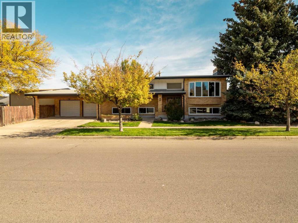 40 Street S Unit 2115, Lethbridge, AB T1K 4Z4