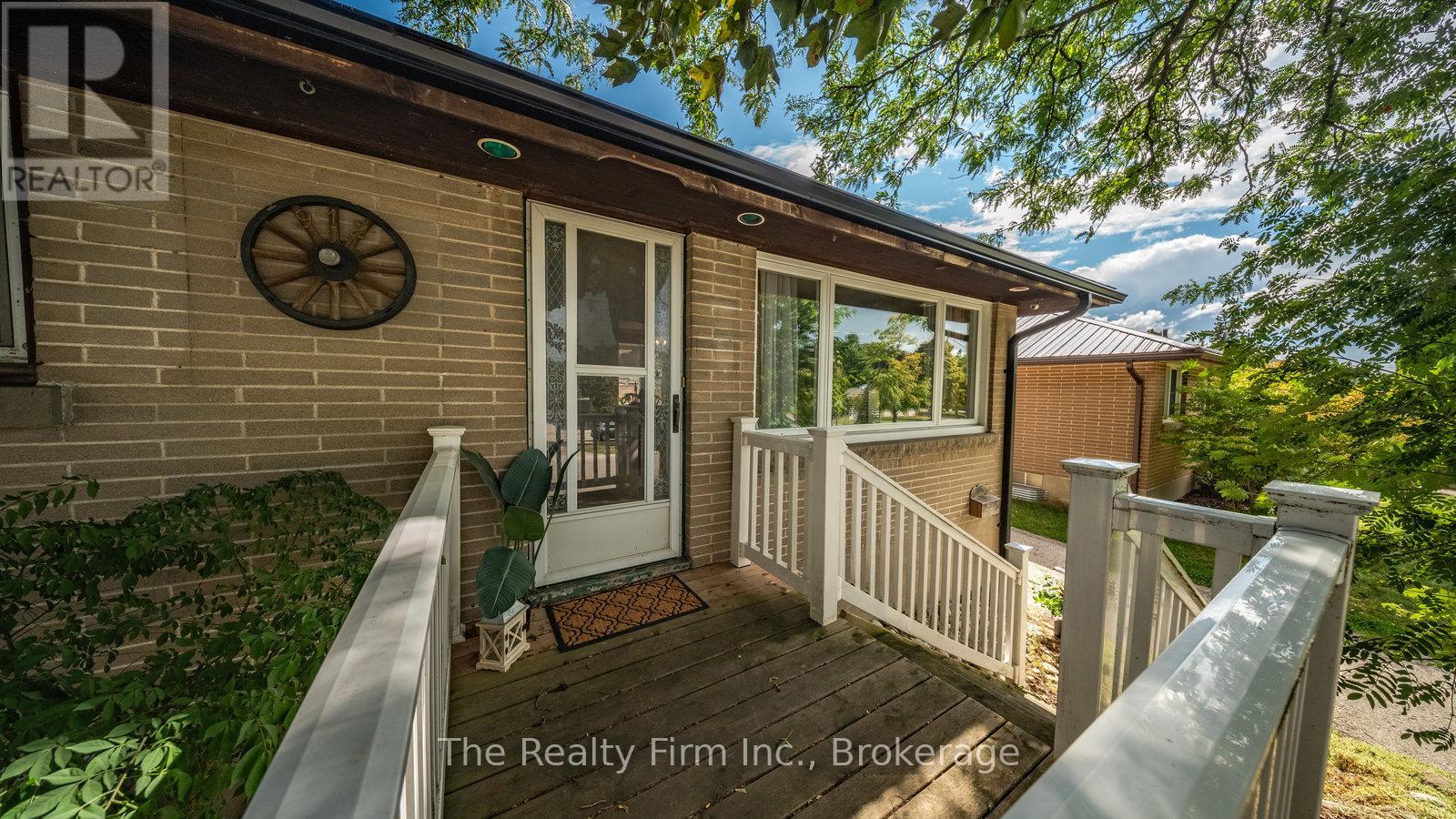 912 Alice St, Woodstock, ON N4S 2J6