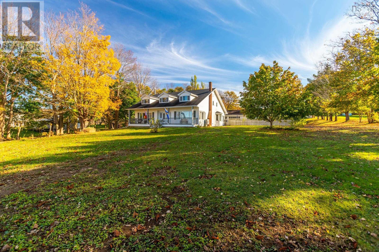 428 Highway 1, Deep Brook, NS B0S 1J0