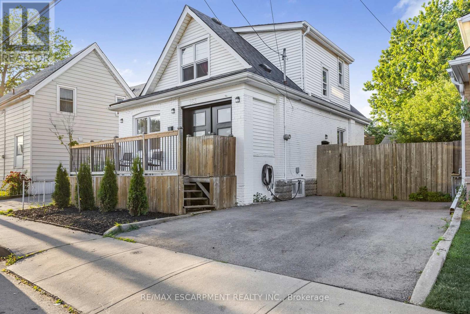 163 Britannia Ave, Hamilton, ON L8H 4N1
