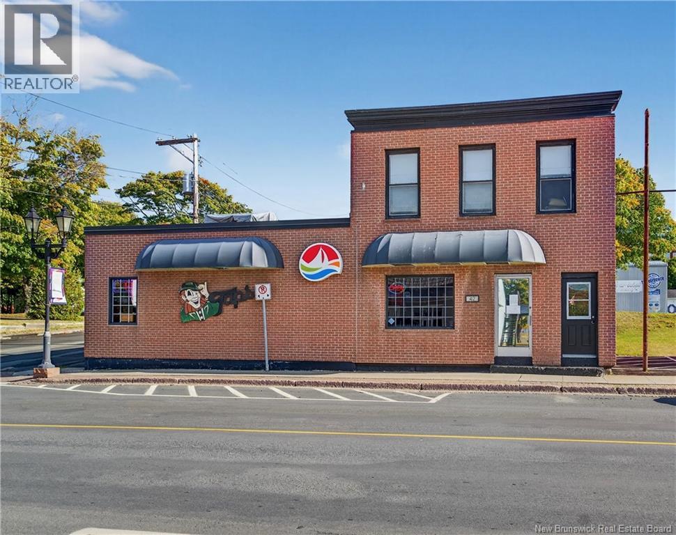 42 Water St, Campbellton, NB E3N 1A8