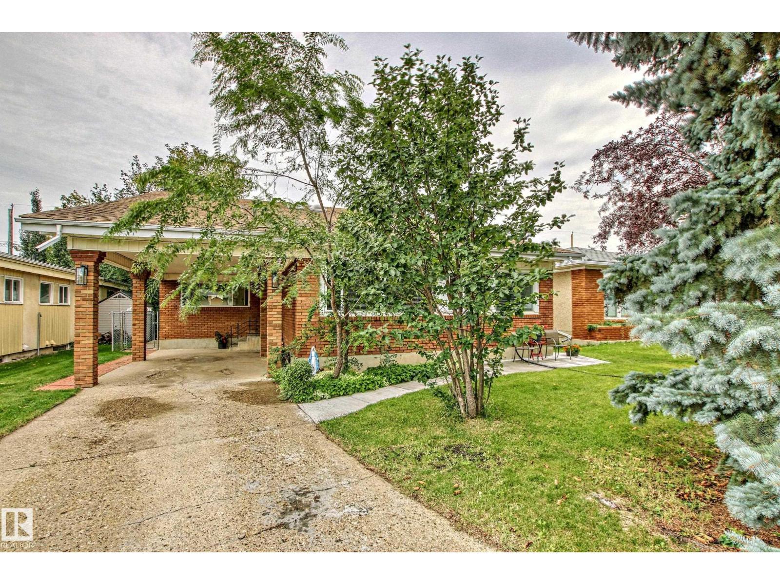 56 St Nw Unit 8507, Edmonton, AB T6B 1H8