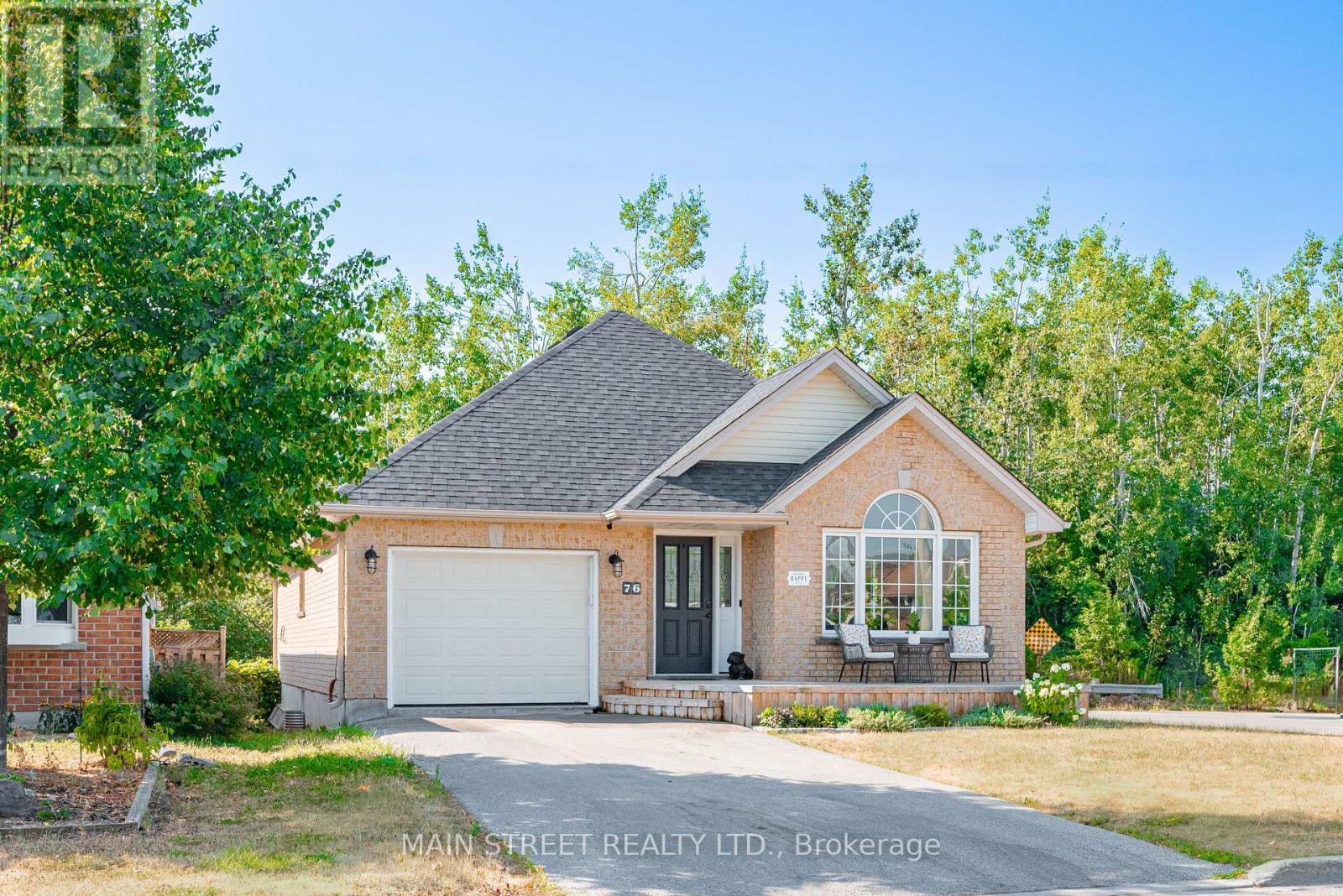 76 Laurent Blvd, Kawartha Lakes Lindsay, ON K0M 8H1