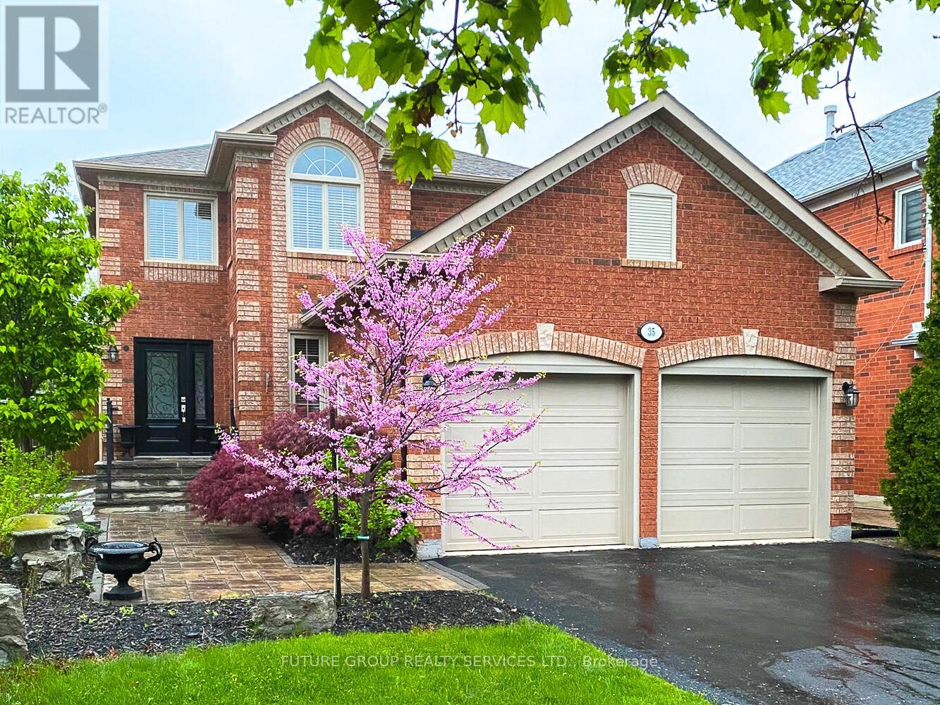 35 Harrop Ave, Halton Hills, ON L7G 5R4