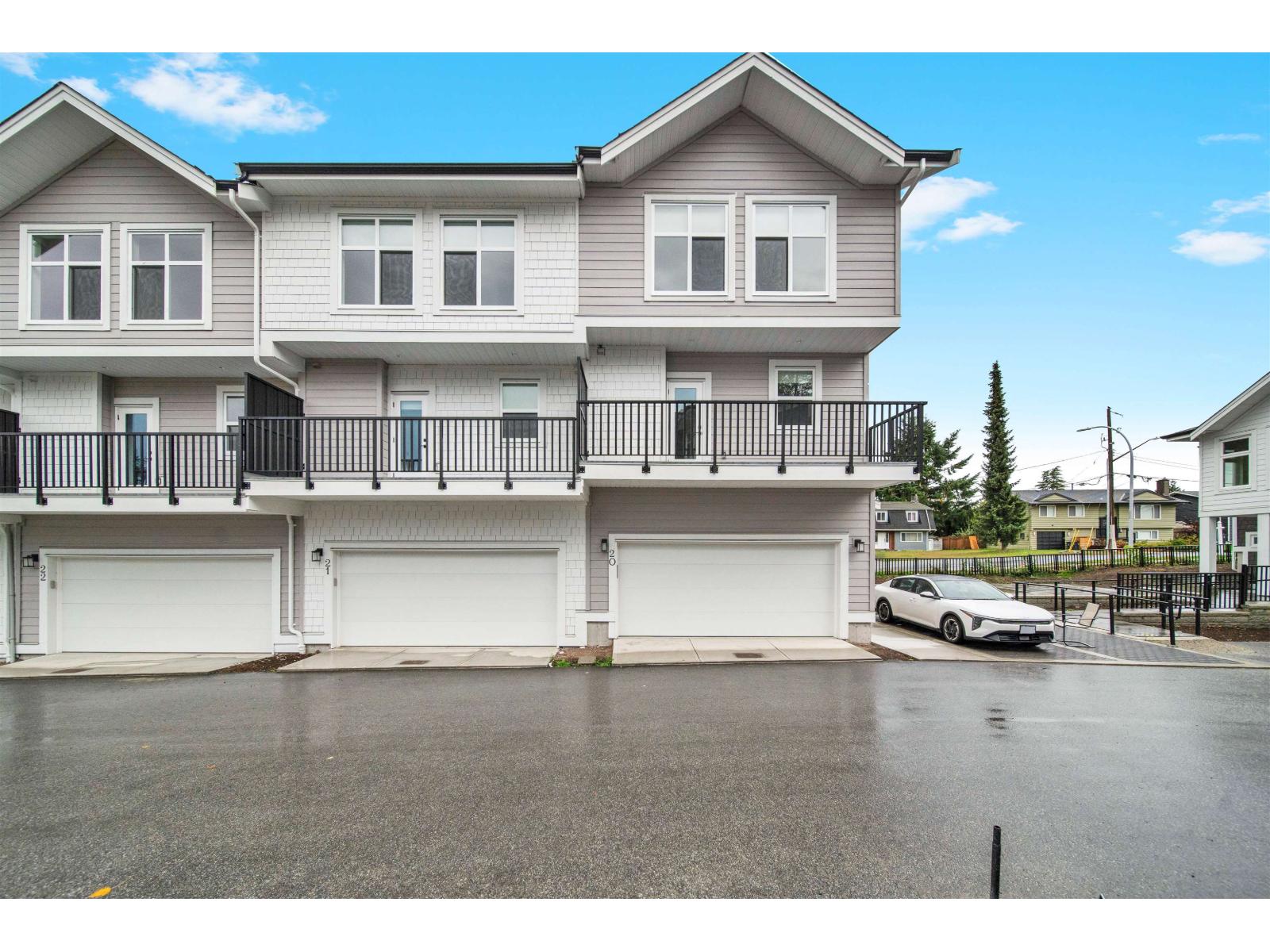 12770 105 Avenue Unit 20, Surrey, BC V3V 0H2