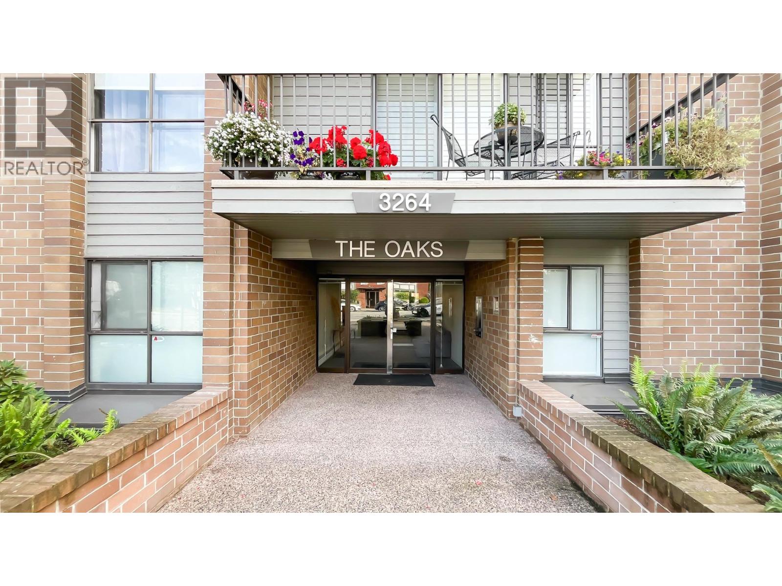 3264 Oak Street Unit 205, Vancouver, BC V6H 2L3
