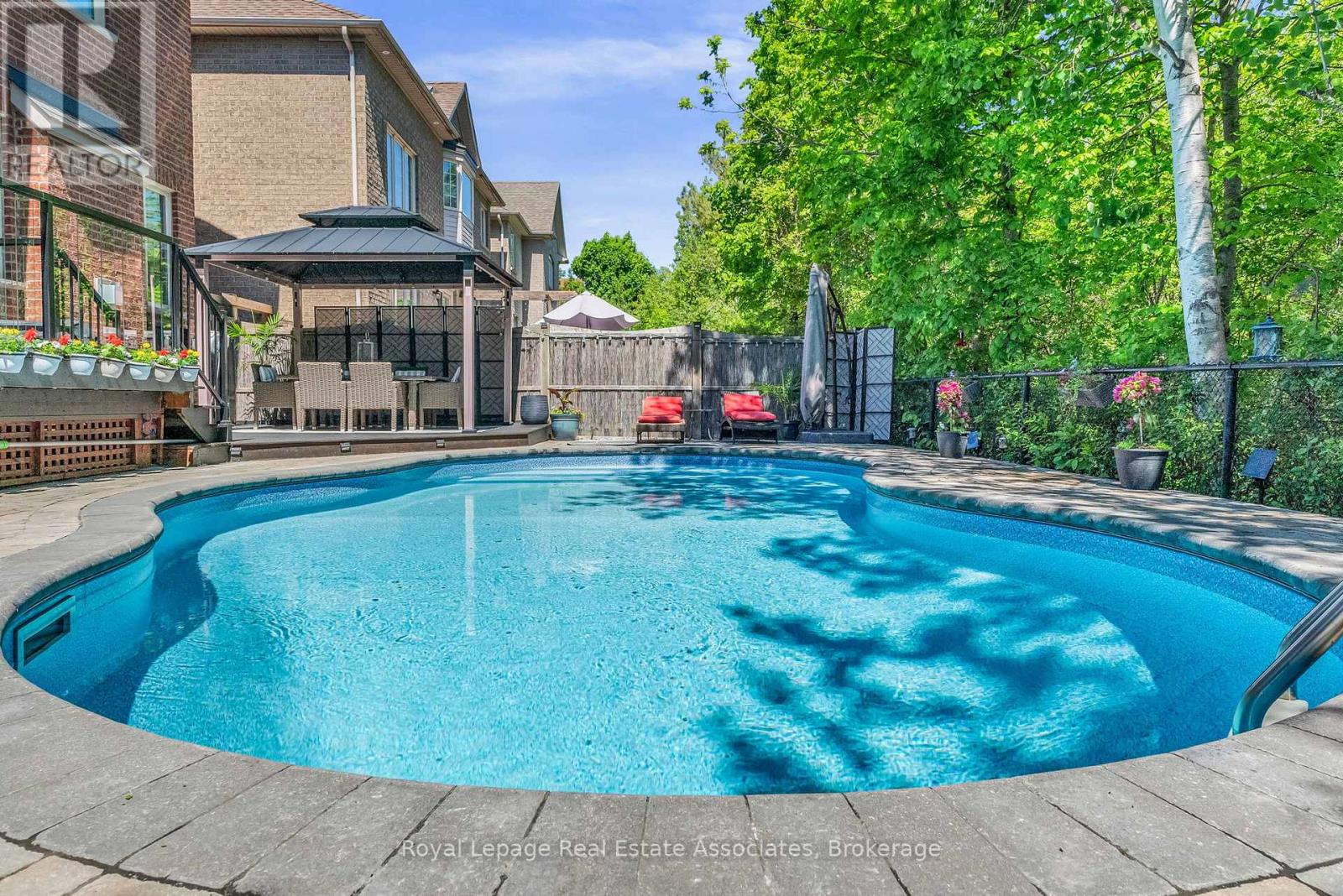 273 Duskywing Way, Oakville, ON L6L 6X5