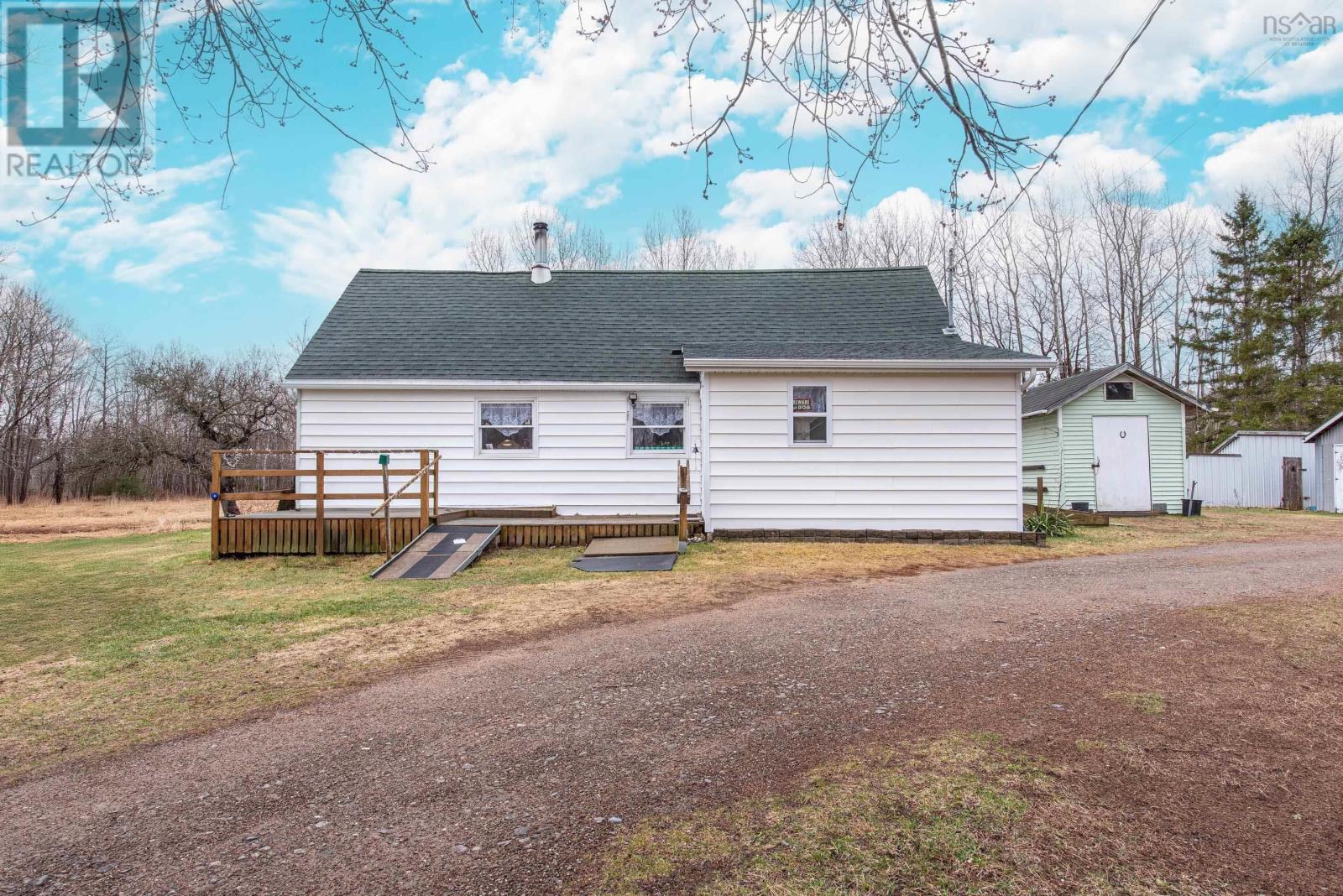 2217 Old Mill Rd, South Farmington, NS B0P 1W0