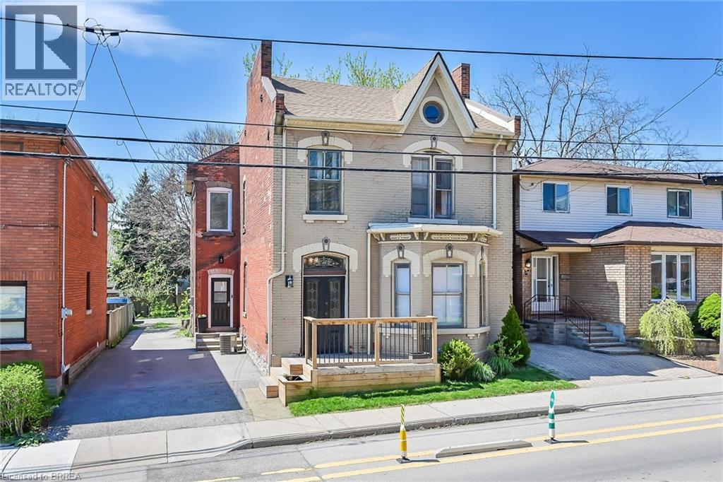 40 Locke St S, Hamilton, ON L8P 3Z8