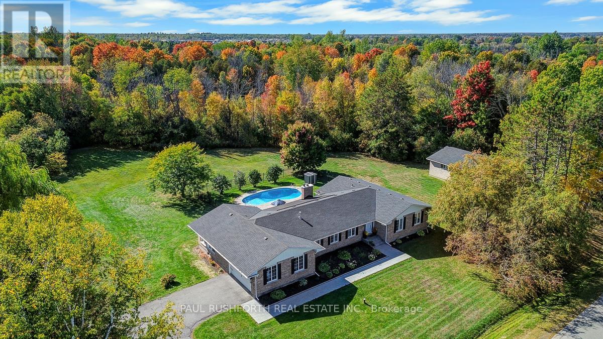 15 Richland Dr, Ottawa, ON K0A 2Z0