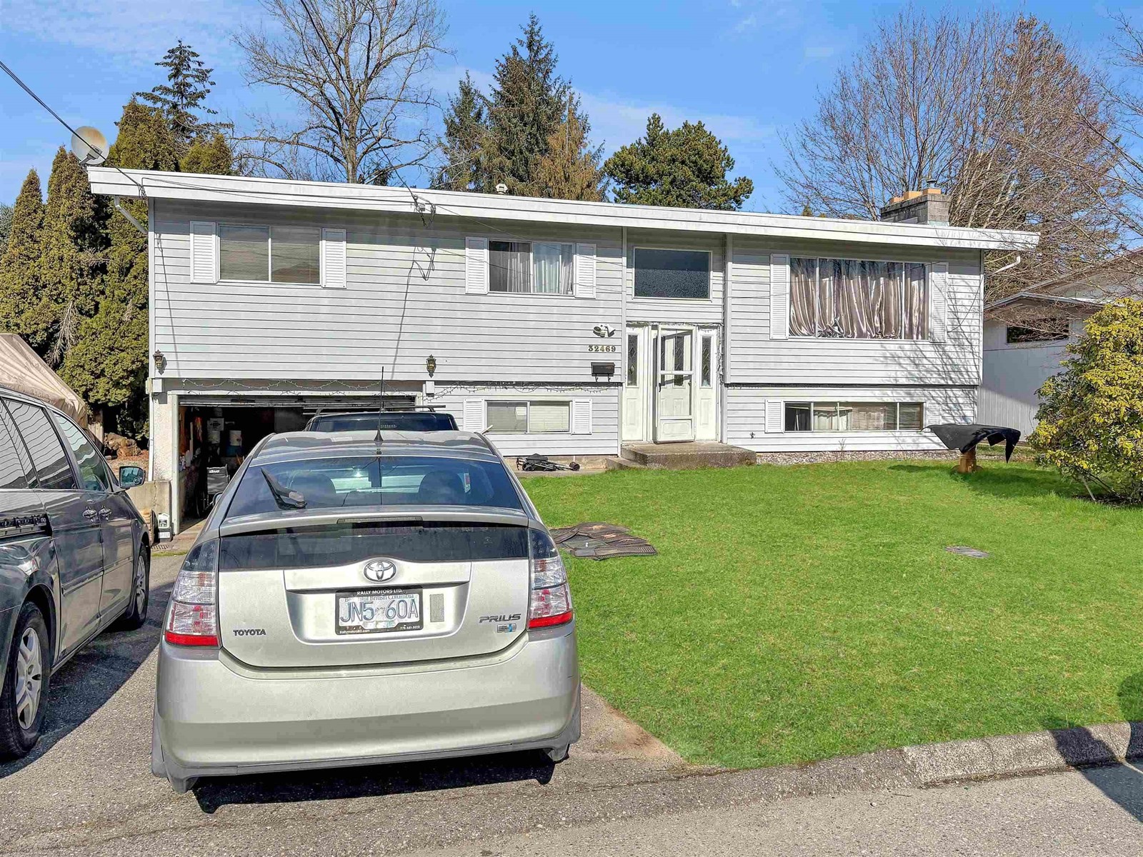 32469 Emerald Ave, Abbotsford, BC V2T 1B4