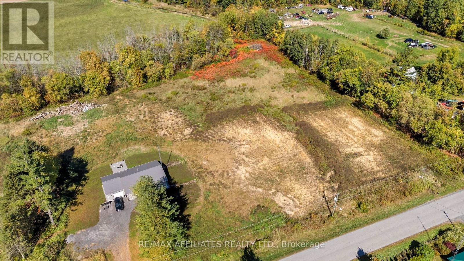 000 Hanesville Rd, South Dundas, ON K0E 1C0