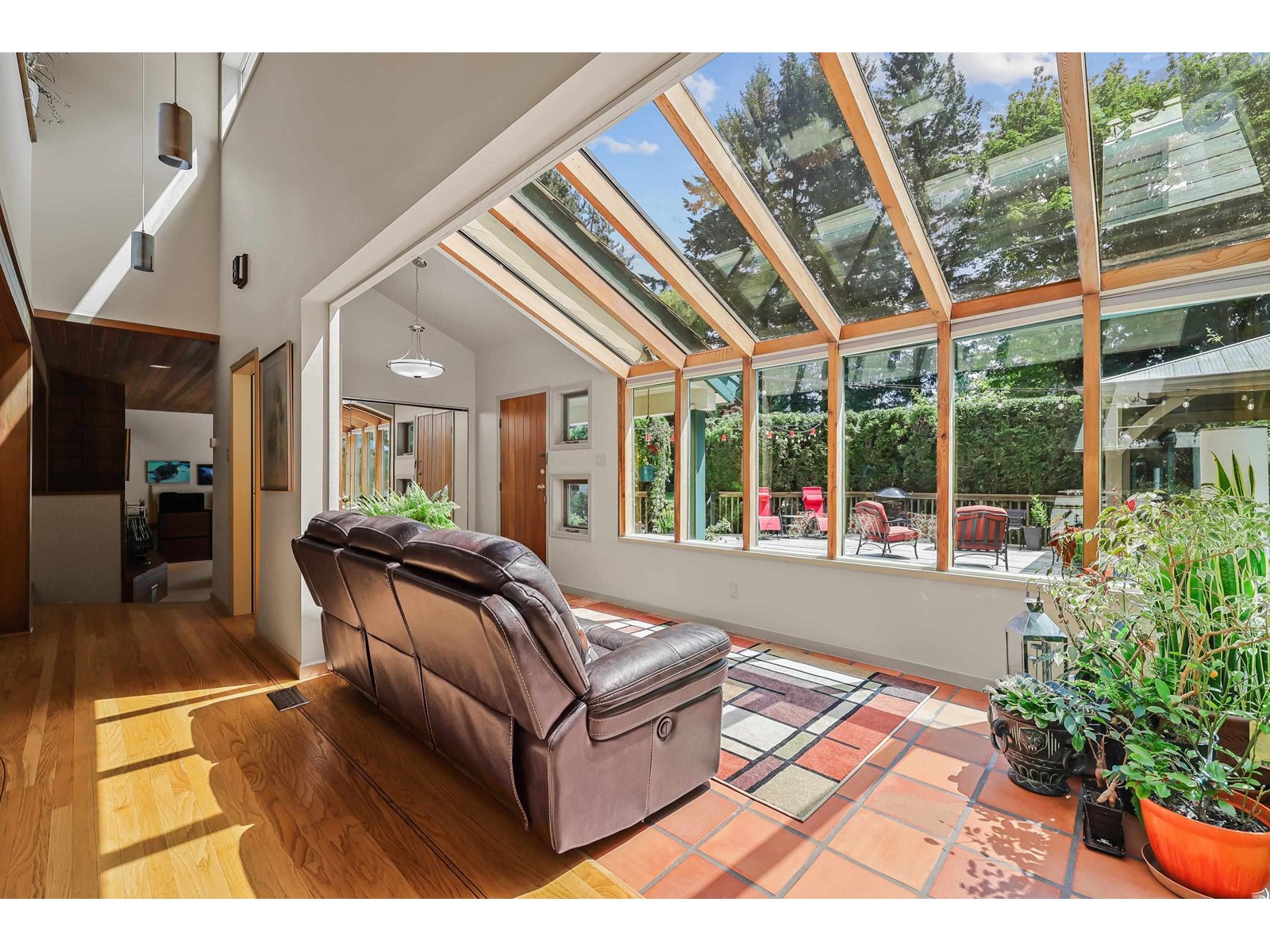 19025 84 Avenue, Surrey, BC V4N 6B3