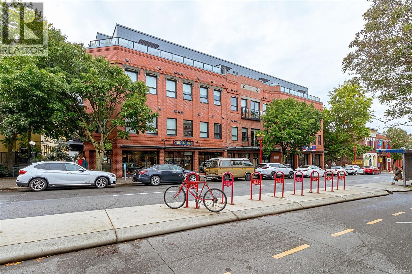 595 Pandora Ave Unit 208 Ave, Victoria, BC V8W 1N5