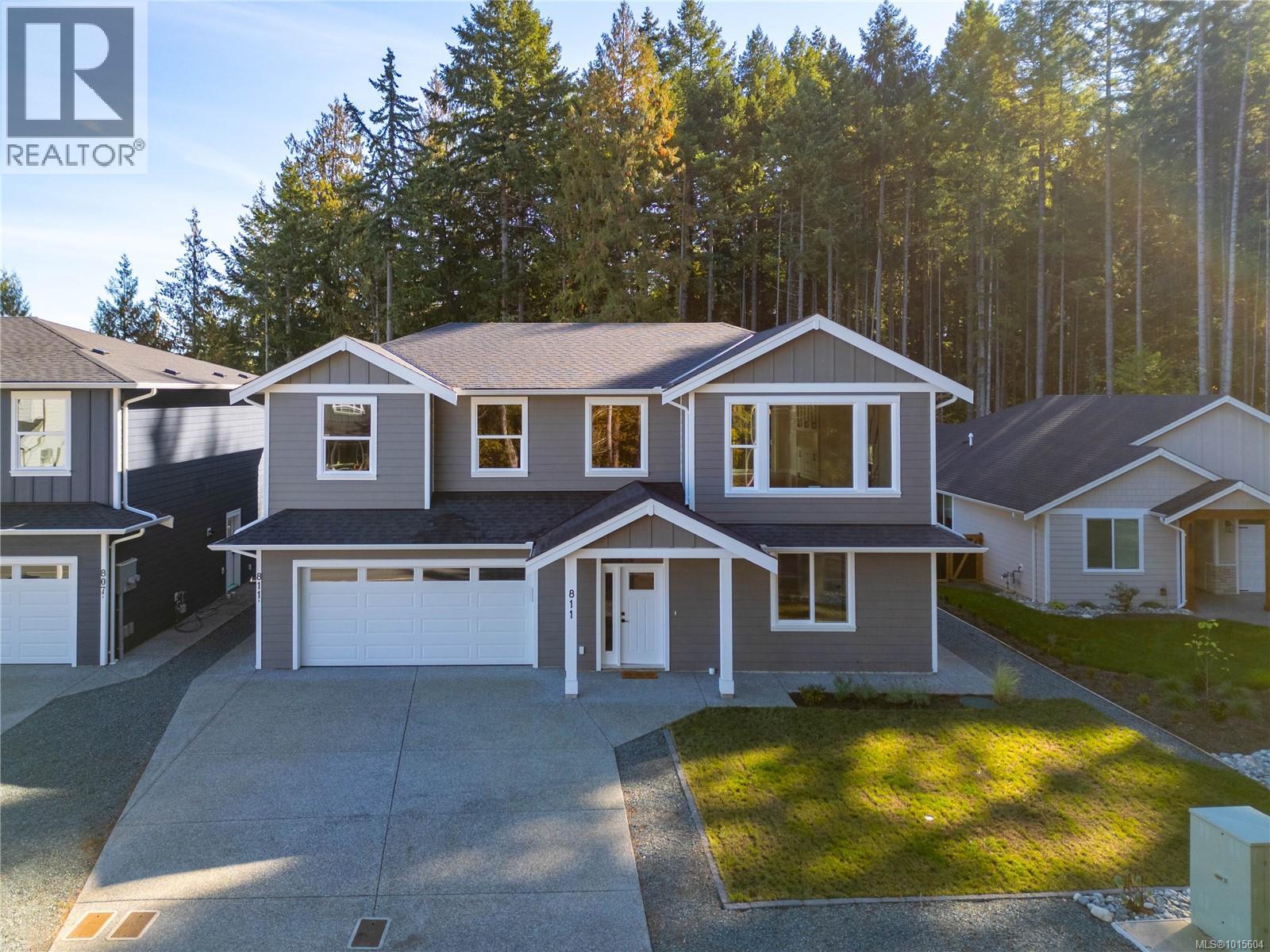 811 Stringer Way, Ladysmith, BC V9G 0A7