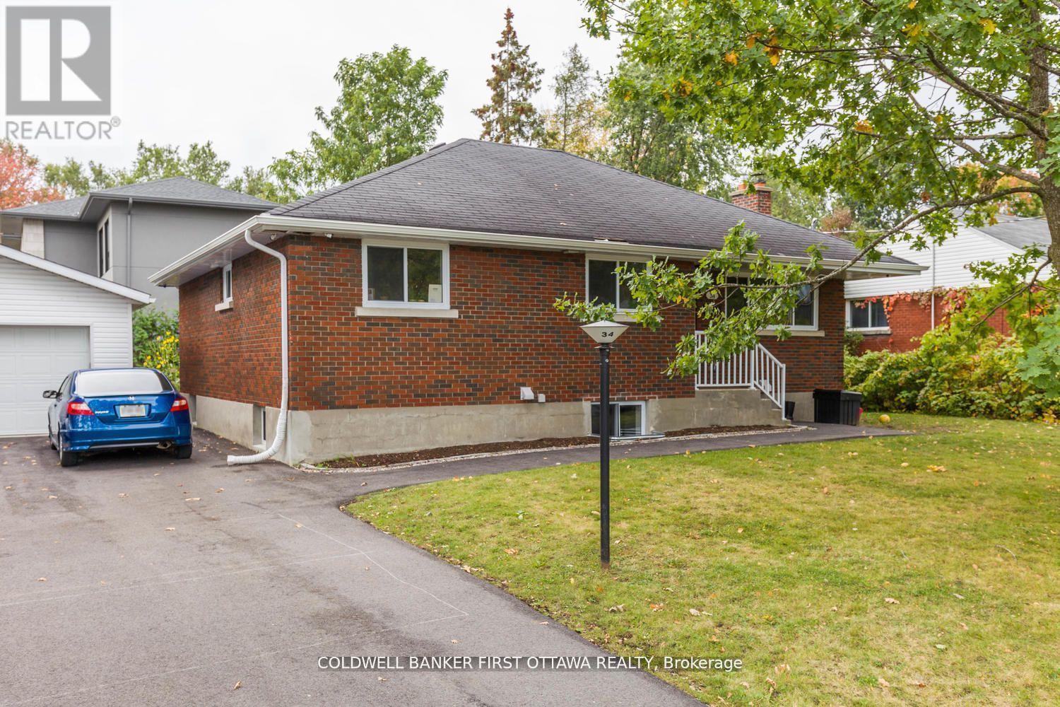 34 Westwood Dr, Ottawa, ON K2G 2X1