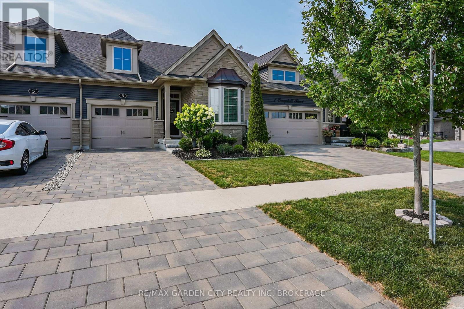 3 Campbell St, Thorold, ON L2V 0J3