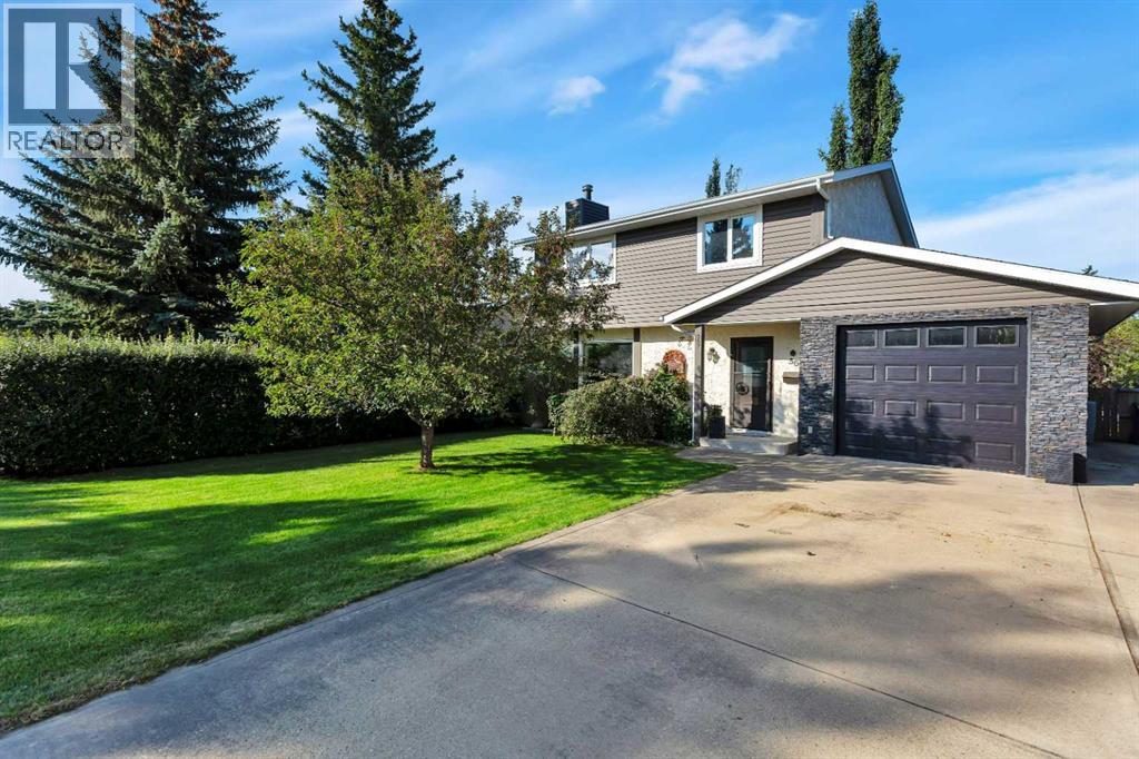 56 Lakeview Cres, Sylvan Lake, AB T4S 1J7