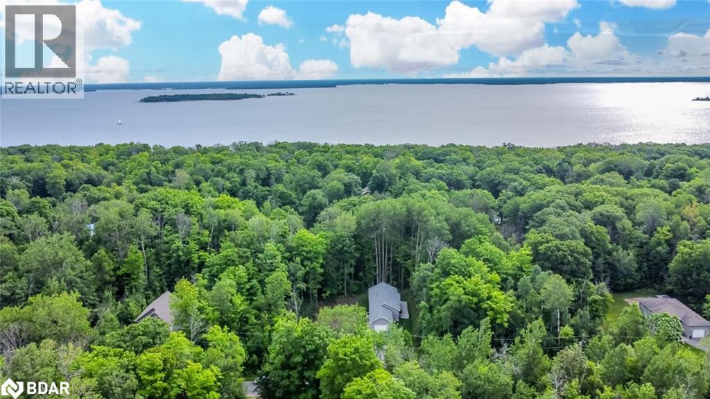 67 Wozniak Rd, Penetanguishene, ON L9M 1W6