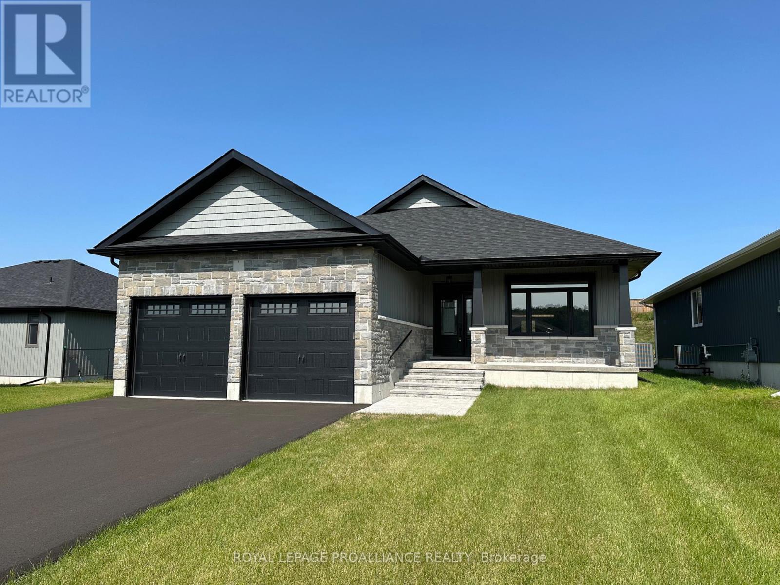 31 Mackenzie John Cres, Brighton, ON K0K 1H0