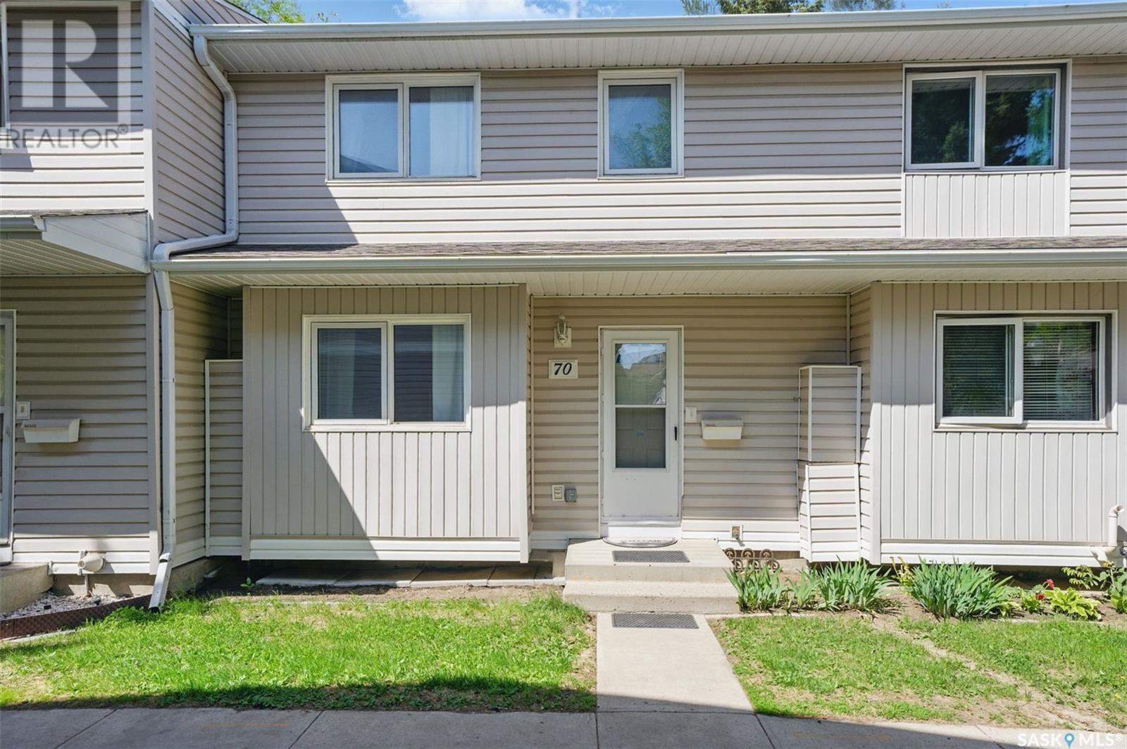 330 Haight Crescent Unit 70, Saskatoon, SK S7H 4V9