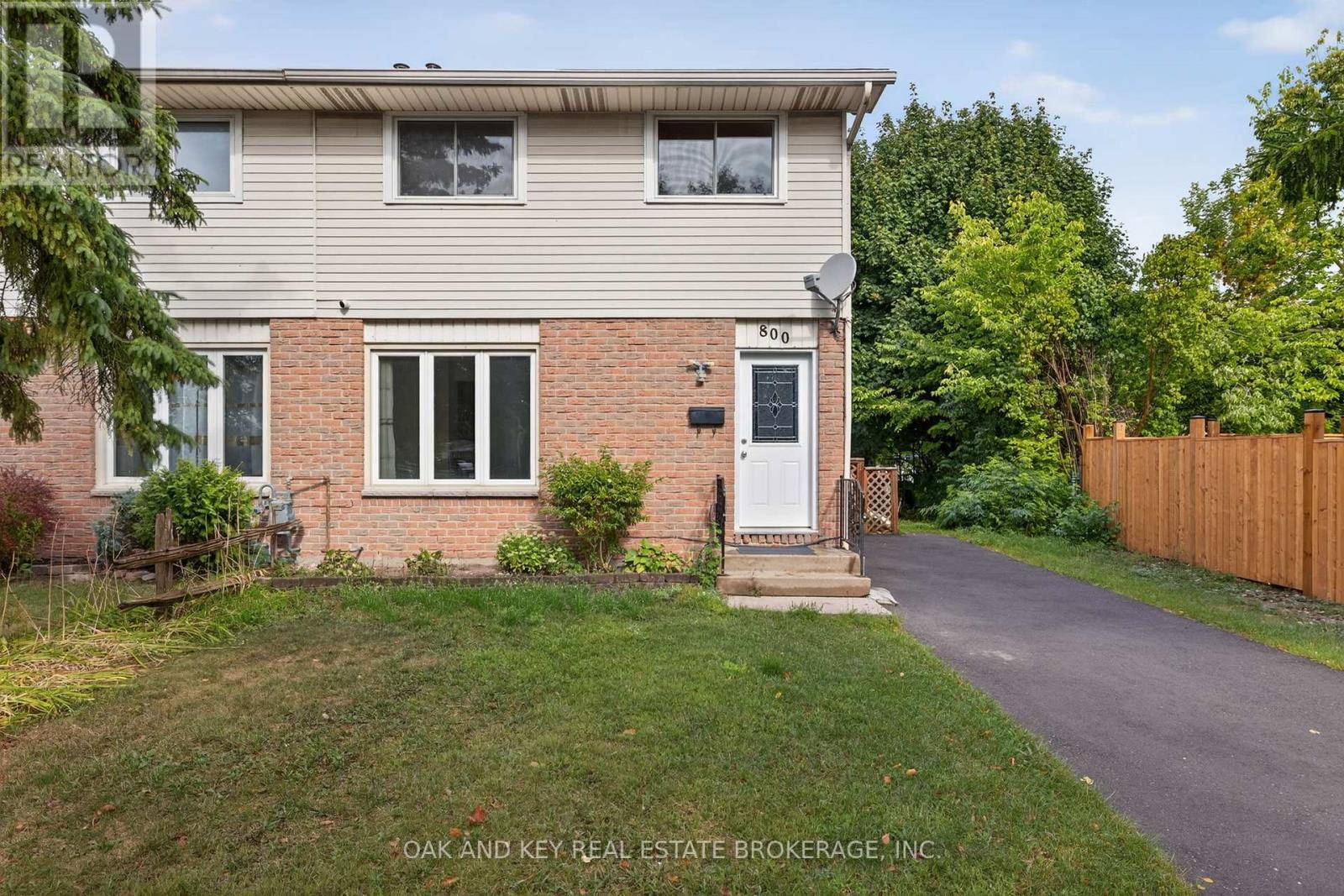 800 Monsarrat Ave, London, ON N5Y 4Y6