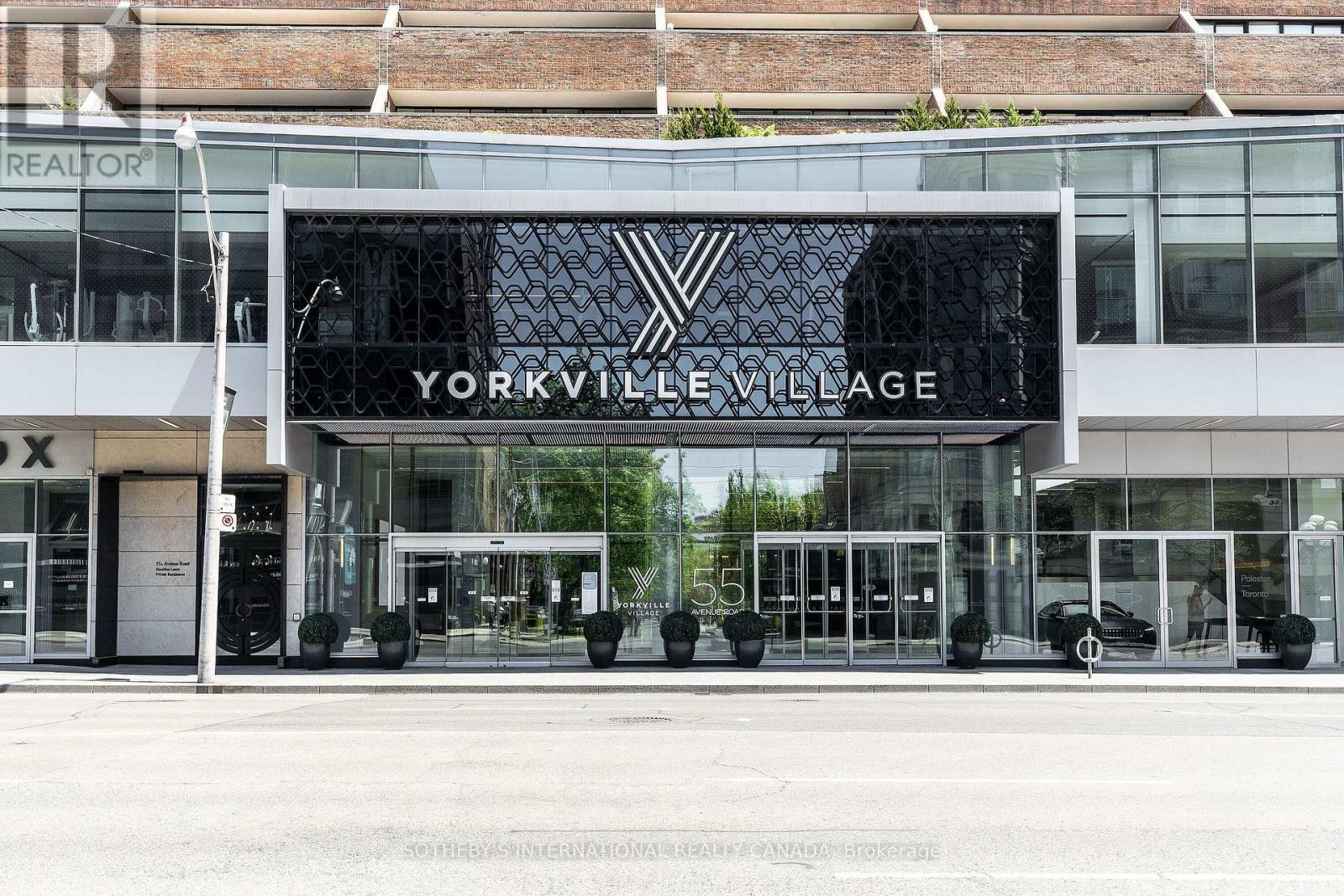408 55a Avenue Rd, Toronto, ON M5R 2G3