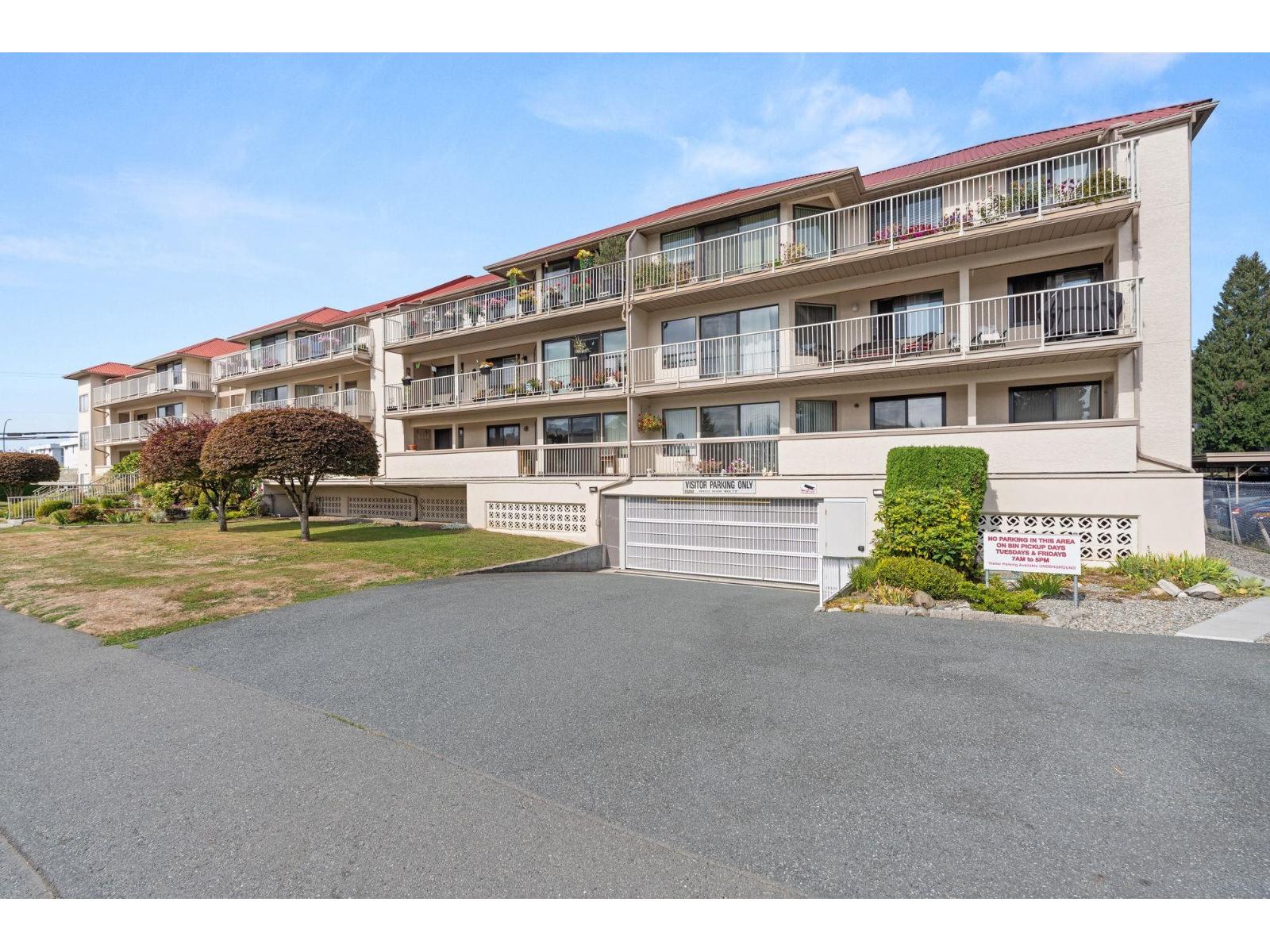 33233 E Bourquin Crescent Unit 109, Abbotsford, BC V2S 1Y2