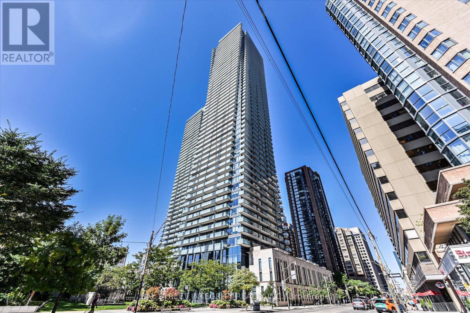 5302 1080 Bay St, Toronto, ON M5S 2B2