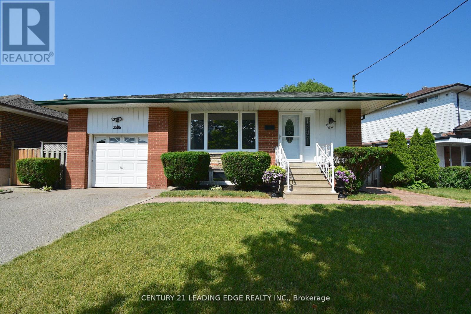 84 Allanford Rd, Toronto, ON M1T 2N5