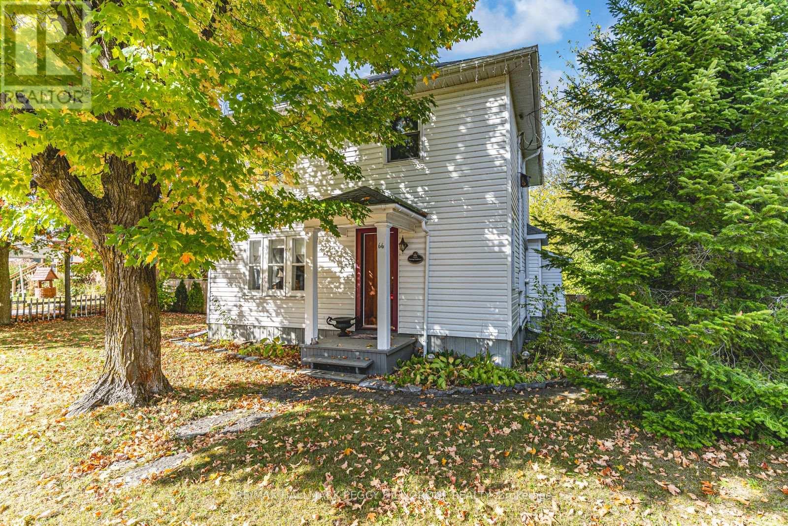 66 Richard St, Tay, ON L0K 2A0