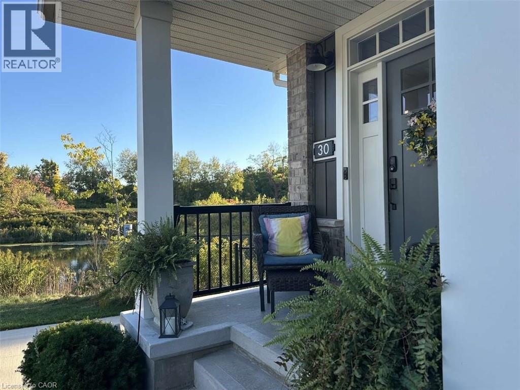 30 Livingston Dr, Tillsonburg, ON N4G 0J3
