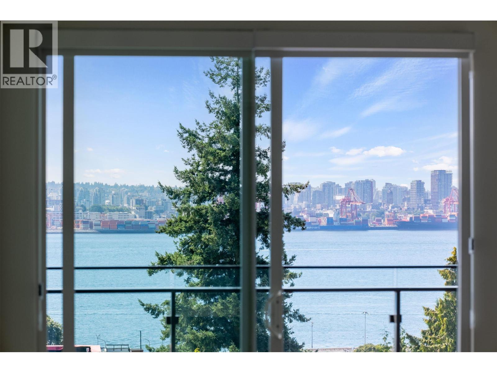 422 E 3rd Street Unit 411, North Vancouver, BC V7L 0K1
