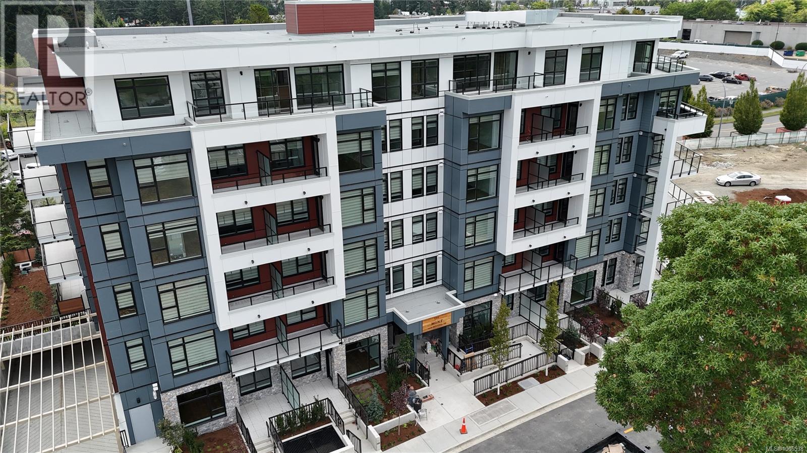 6320 Sentinal Dr Unit 606 Dr, Nanaimo, BC V9V 1W4