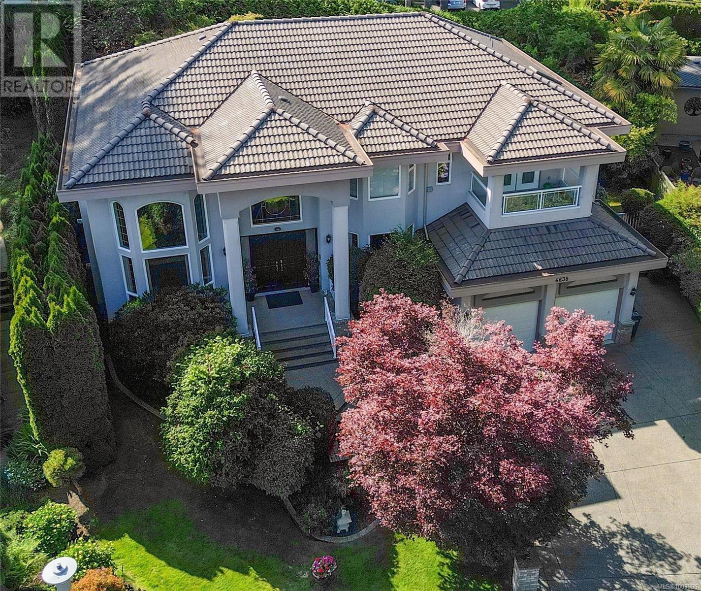 4638 Boulderwood Dr, Saanich, BC V8Y 3G5