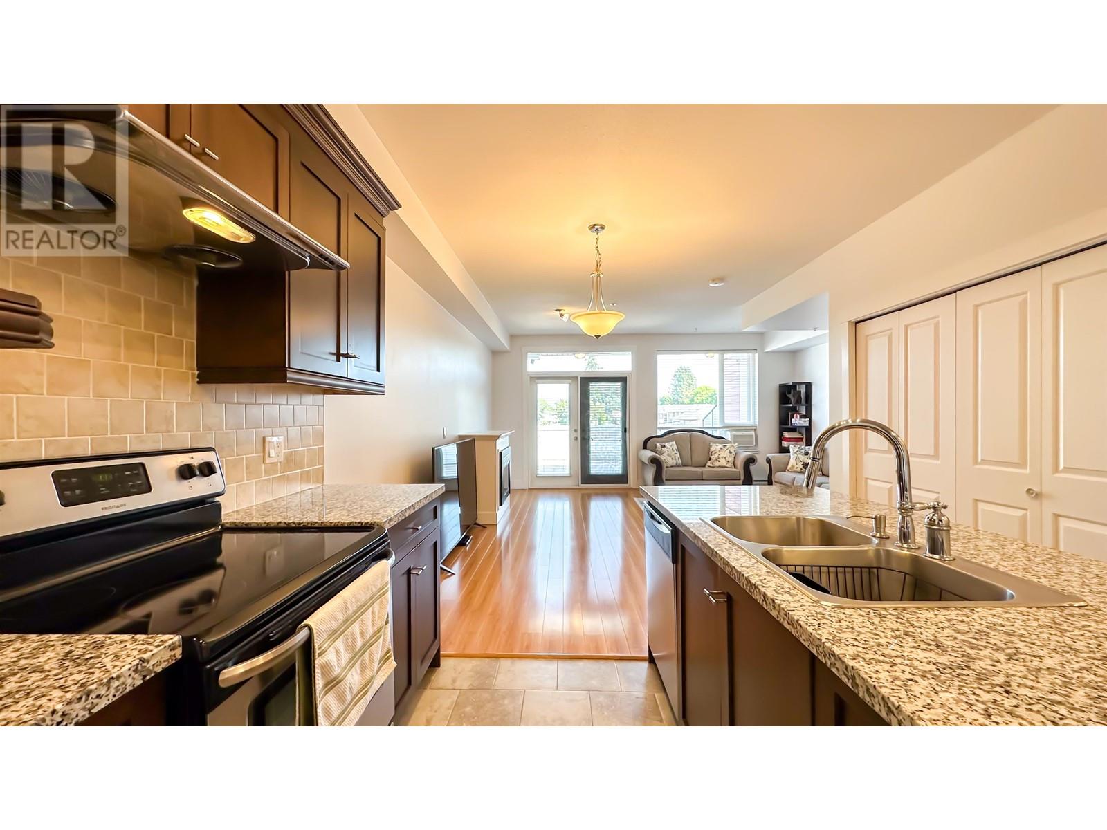 7908 Graham Avenue Unit 205, Burnaby, BC V3N 1V9
