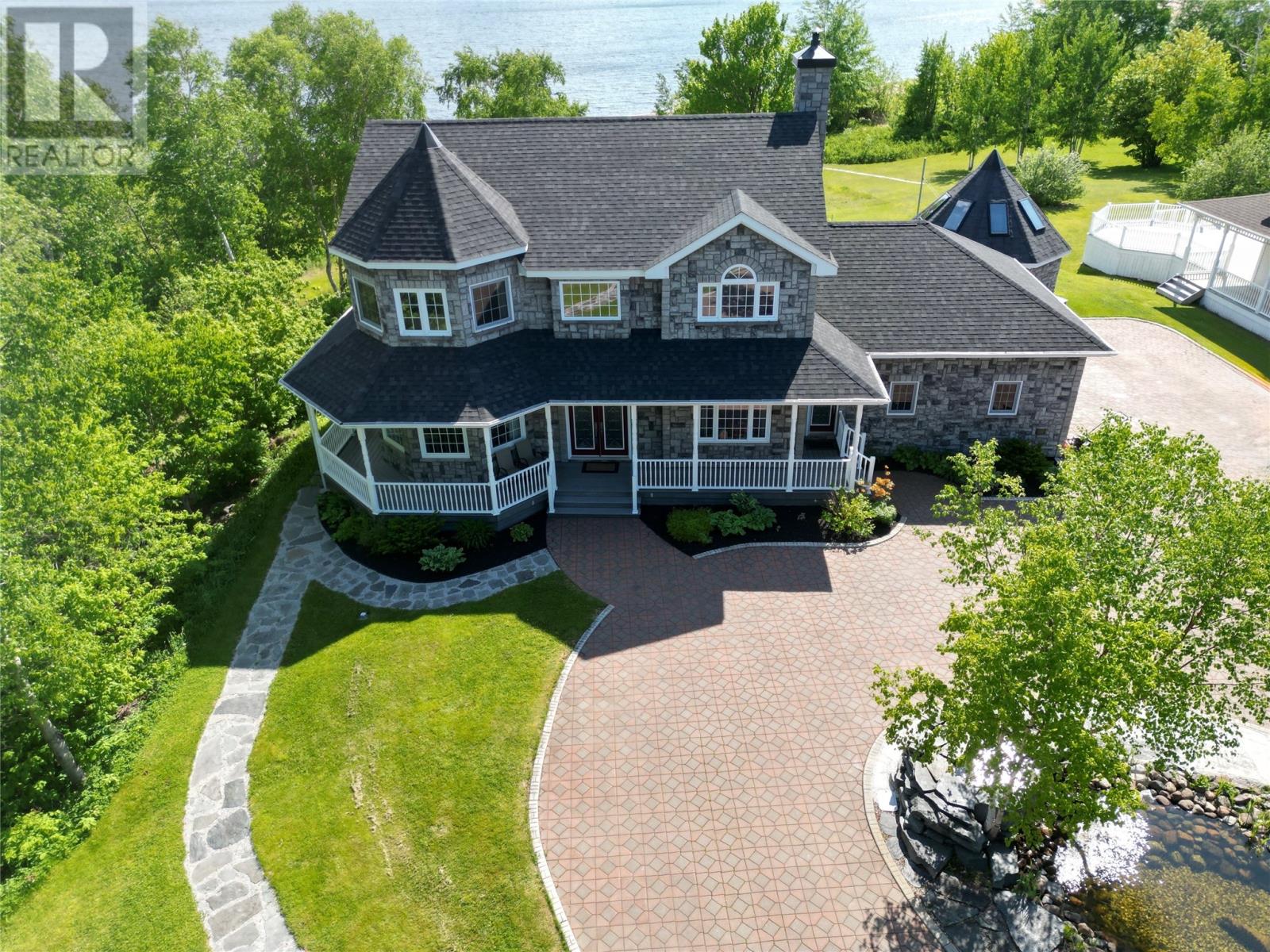 189 Nicholsville Rd, Deer Lake, NL A8A 1W6
