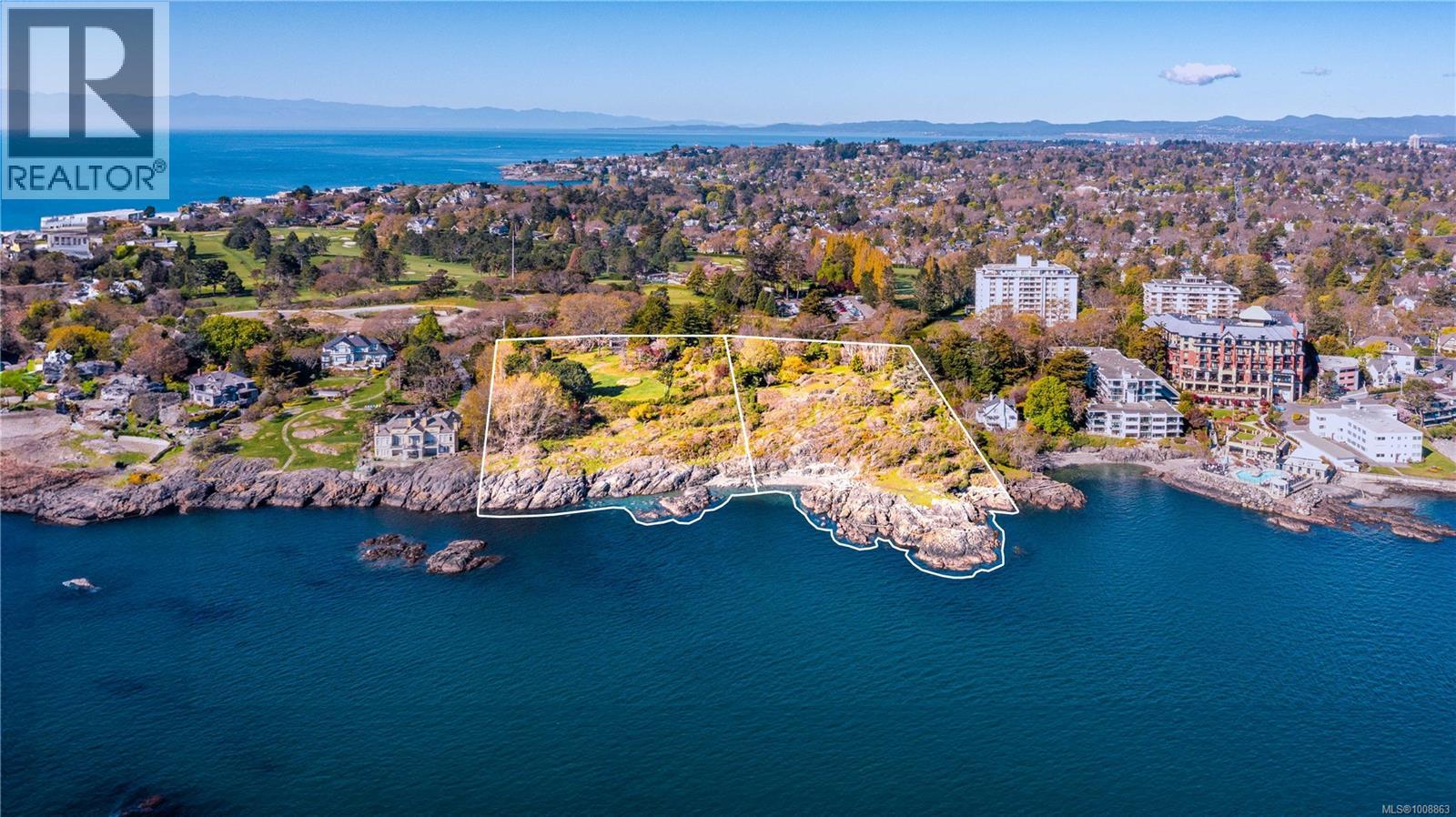 10691101 Beach Dr, Oak Bay, BC V8S 2N2